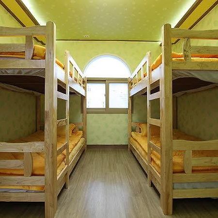Gyeongju Friend Guesthouse Ruang foto