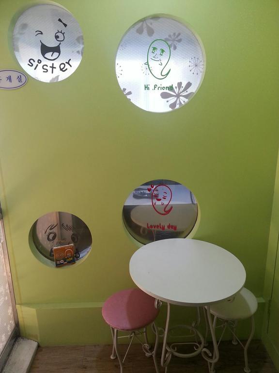 Gyeongju Friend Guesthouse Bagian luar foto